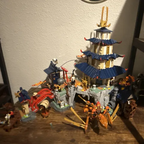 LEGO 71814 NINJAGO Dragon's Rising Tournament Temple City BRAND NEW