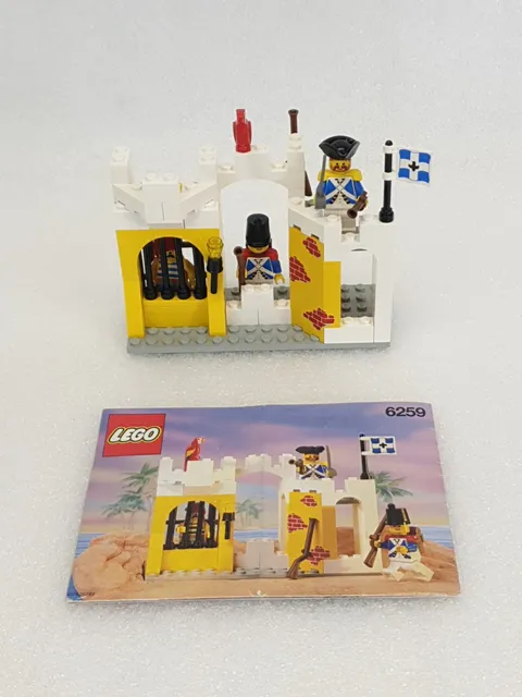 LEGO ® 6259 pirates boardside's brig with instructions pirates blue skirts int. Shipp