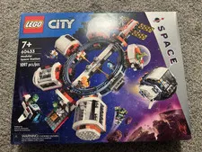 LEGO City Space 60433 Modular Space Station Set 1097 pcs