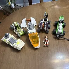 LEGO Space Lot Of 5 Shuttle Rovers And Mini Figure