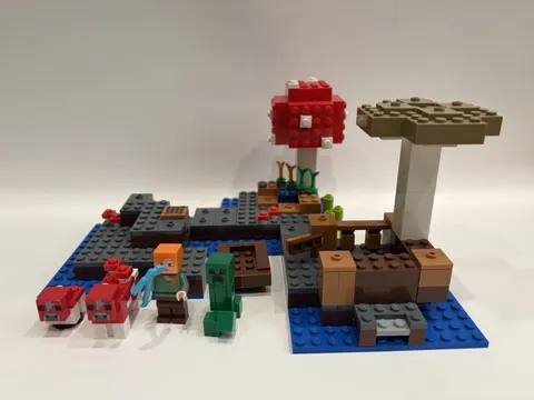 LEGO Minecraft: The Mushroom Island (21129) Complete Set | No Box