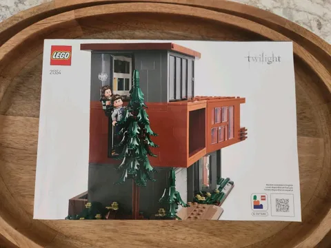 LEGO Twilight Cullen House 21354 Instruction Manual Only – Booklet