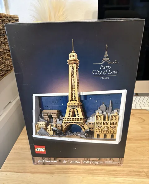 LEGO 21064 Paris City of Love