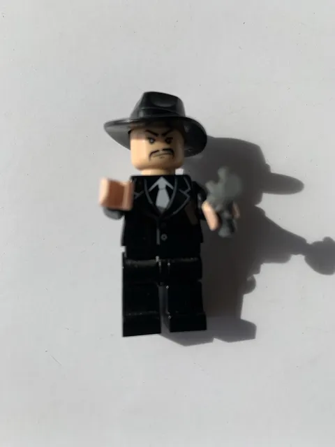 LEGO  Shanghai Gangster Minifigure 7682  Temple of Doom Indiana Jones 2009