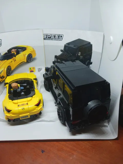 LEGO SPEED CHAMPIONS: Mercedes-AMG G 63 & Mercedes-AMG Sl 63 (76924)