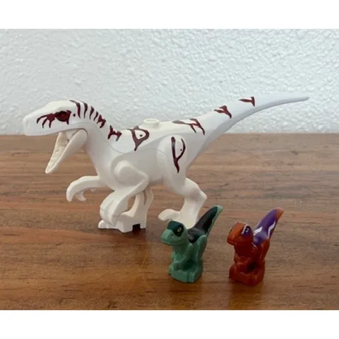 Lego Jurassic World Atrociraptor + 2 baby Raptor figures - replacement parts
