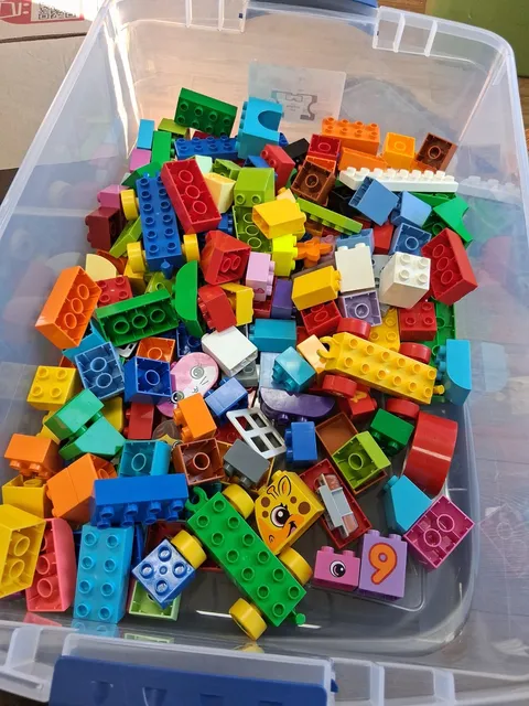 LEGO Duplo Huge Bulk Lot Of 400Pcs Free Shipping USPS 