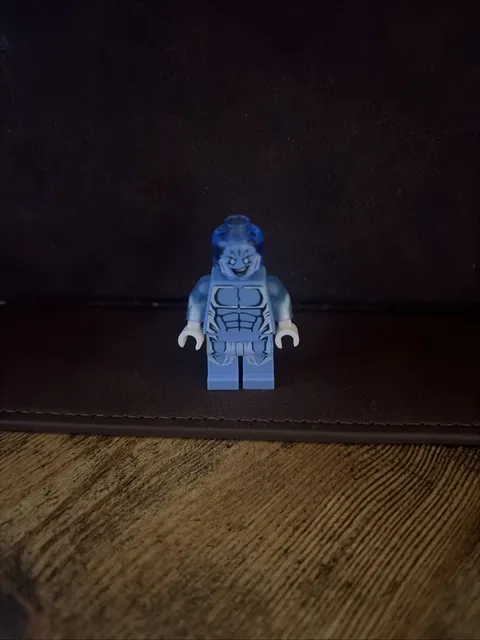 LEGO MARVEL SUPER HEROES Electro Minifigure 76014 ULTIMATE SPIDER-MAN 2014
