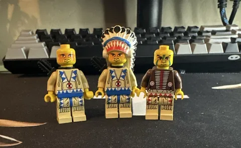 LEGO Minifigure Lot of 3 Native American Figures Plastic Minifigures