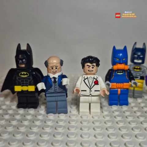 LEGO DC Batman Movie Minifigure Lot Bruce Wayne Alfred SH0308 SH0313 SH0311