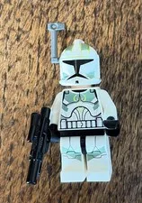 Lego Starwars Minifigure Clone Trooper Sage Green With Helmet And Blaster