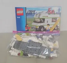 LEGO City (7639) Camper 99% Complete With Instructions