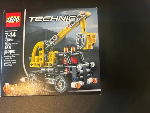 LEGO TECHNIC: Cherry Picker (42031) NIB FS 100% MINT !!!
