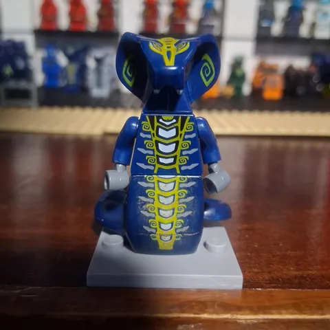 LEGO NINJAGO Skales Blue Serpentine Snake Minifigure Plastic