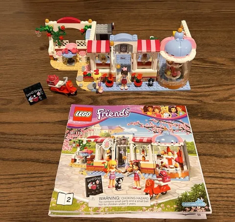 LEGO Friends 41119 Heartlake Cupcake Cafe