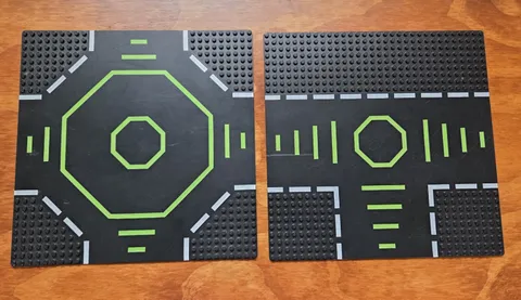 LEGO Blacktron II Space Landing Pad Baseplates 32x32 Black Green 6099