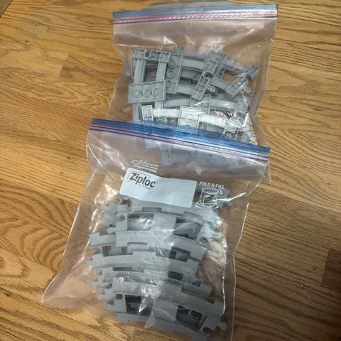 Lego Duplo Train Track Gray 16 Piece Lot ~ two full Curved Circles