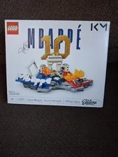 LEGO 43013 Kylian Mbappé – Soccer Highlights Set 490 pcs Age 10+
