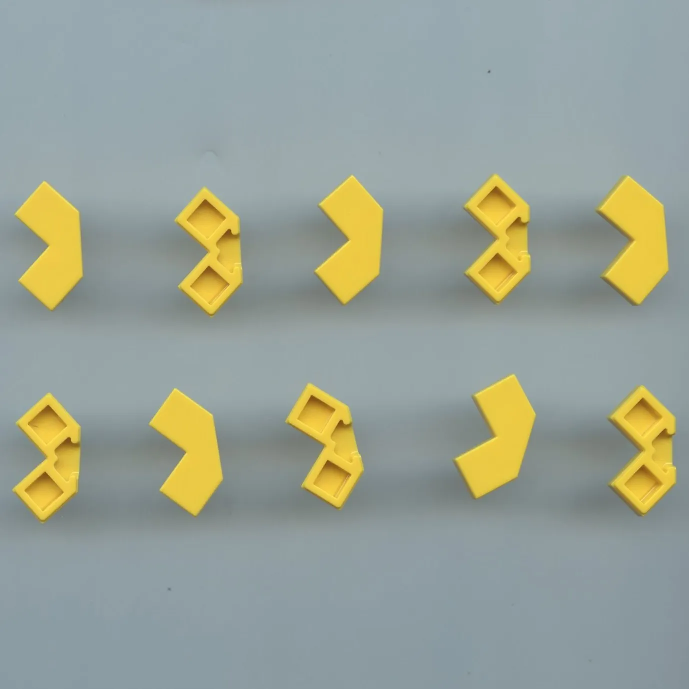 LEGO x 10 Yellow Tile, Modified Facet 2 x 2 27263
