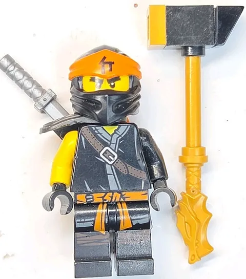 Lego Ninjago Minifigure Cole Secrets of the Forbidden Spinjitzu classic 