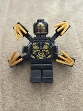Lego Minifigure Outrider -w/ Extended Arms