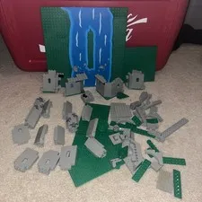 LEGO Vintage Lot  Castle Town Parts Wall Bricks And Water Land Base Plate Read!!