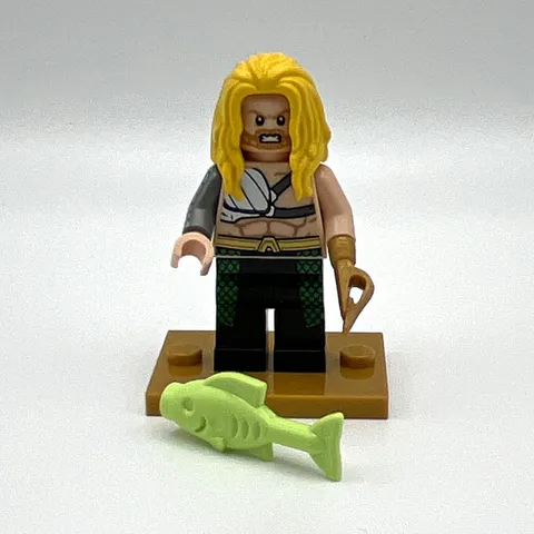 LEGO Minifigure DC Super Hero Series Aquaman  w/ Accessory: colsh03