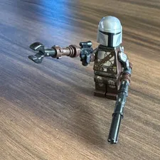 LEGO The Mandalorian Minifigure with Helmet Jetpack & Blasters