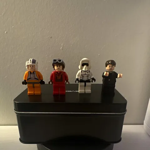 LEGO Minifigures Lot of 4 - Pilot, Red Outfit w/ Goggles, Snowtrooper, Black