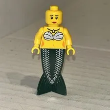 Lego Female MERMAID MINIFIG - Brick Beard Pirate Ship Girl Minifigure 6243