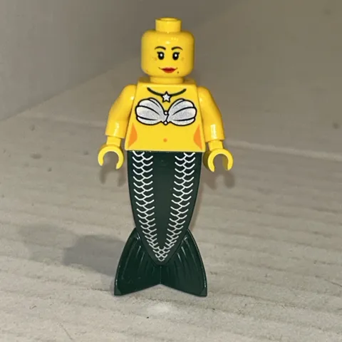 Lego Female MERMAID MINIFIG - Brick Beard Pirate Ship Girl Minifigure 6243