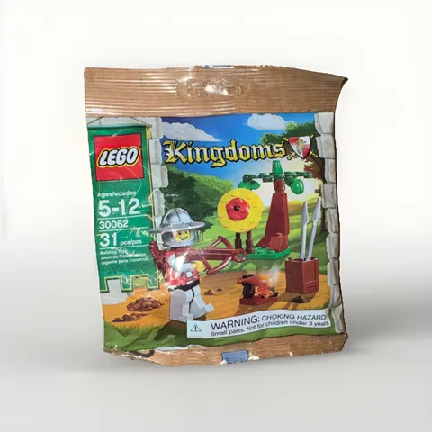 Lego Castle Kingdoms 30062 Target Practice NEW Lion Knight Quarters Minifigure