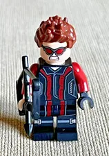 LEGO Minifigure - Hawkeye - Black & Dark Red Suit, Reddish Brown Hair - sh0172
