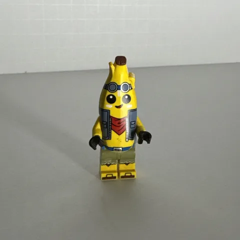 77073 Peely Fortnite Minifigure