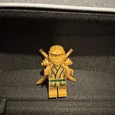 BRAND NEW Lloyd Golden Ninja from Ninjago
