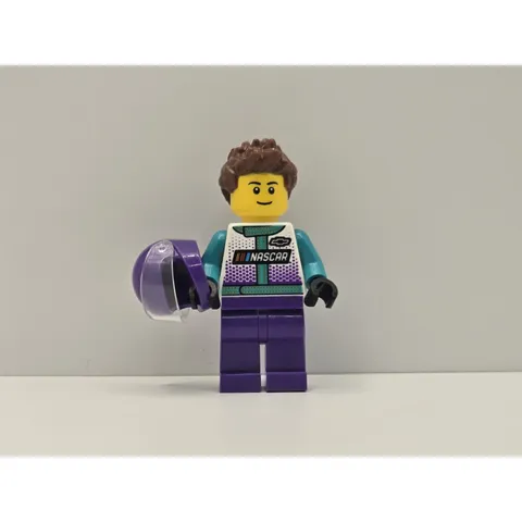 LEGO Speed Champions NASCAR Camaro ZL1 Driver Minifigure sc120 Helmet New