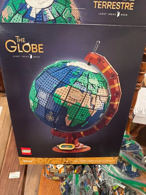 LEGO Ideas The Globe Building Set 21332