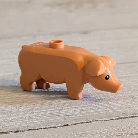 2009 LEGO Pig Animal Minifigure Nougat w/ Black Eyes White Pupils Farm Ranch