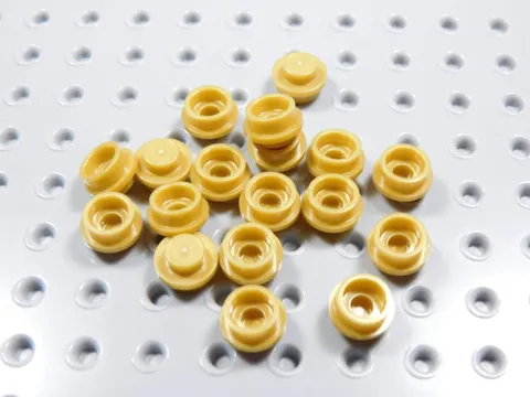 LEGO Lot of 18 Pearl Gold Round 1x1 Plates BN