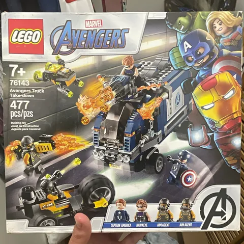 LEGO Marvel 76143 Avengers Truck Take-down 477 pcs Captain America 7+