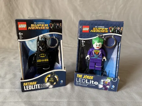 LEGO DC Super Heroes - Batman & The Joker - Light LED Lite Keychain - NIB