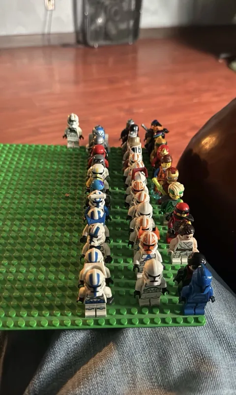 LEGO minifigures lot, Firm on 200$ or best offer,it includes Star wars,Ninjago