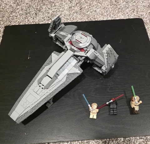 LEGO Star Wars Darth Maul's Sith Infiltrator Set 75383
