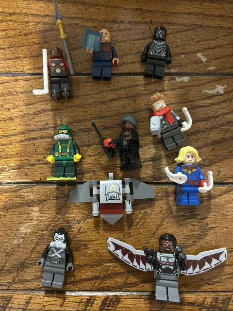 Lego Marvel Super Heroes Minifigures Lot - Thor, Captain Marvel, Black Panther..