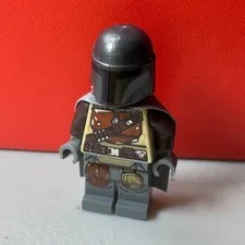 LEGO Star Wars Din Djarin Minifigure Brown Durasteel Armor Mandalorian sw1057
