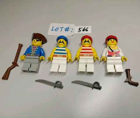 LEGO Pirates I Lot of 4 Pirate Minifigures 6273 (1991) Lot566 - FREE SHIPPING 