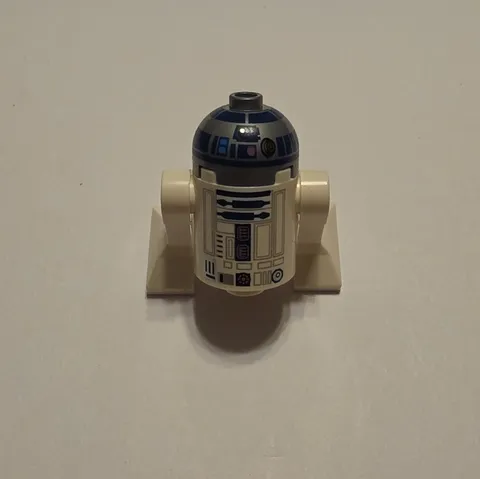 LEGO Star Wars R2-D2 Droid Minifigure Plastic 1 Piece Age 5+