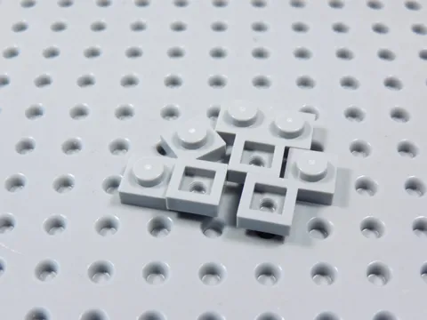 LEGO Lot of 8 Light Bluish Gray 1x1 Plates BR