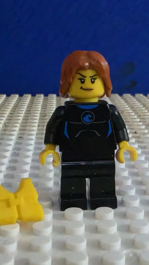 LEGO® Surfer Minifig cty0407 City Coast Guard Male Wetsuit Diver Swimmer 60011