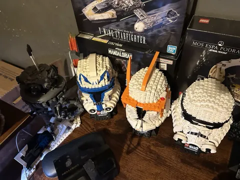 LEGO Star Wars collection Bulk Lot w/ Minifigures, Boxes & Parts